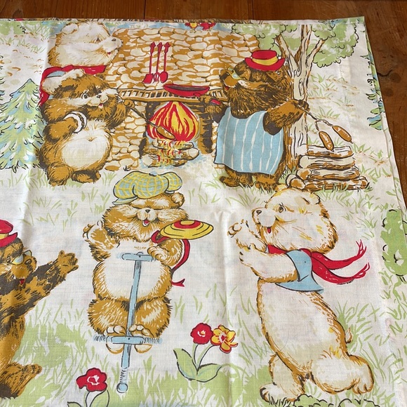 Vintage Critter Sitters pillow case, 1983, bears and monkeys - Picture 4 of 8